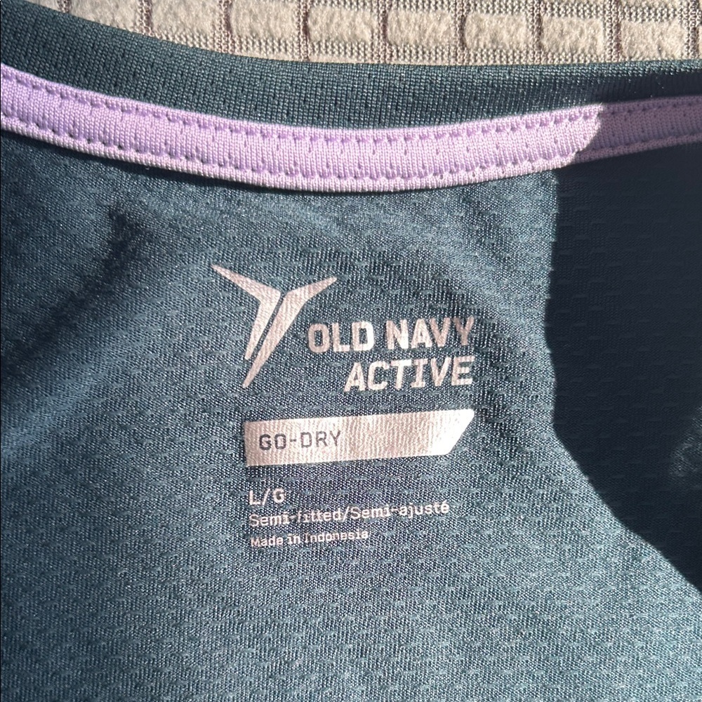 Activewear Top - Picture 5 of 6